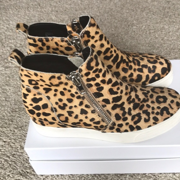 Leopard Print Booties - Picture 2 of 7